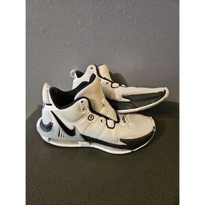 Nike LeBron Witness 7 White/ Black Size‎ 5.5 Missing Strings (S94)